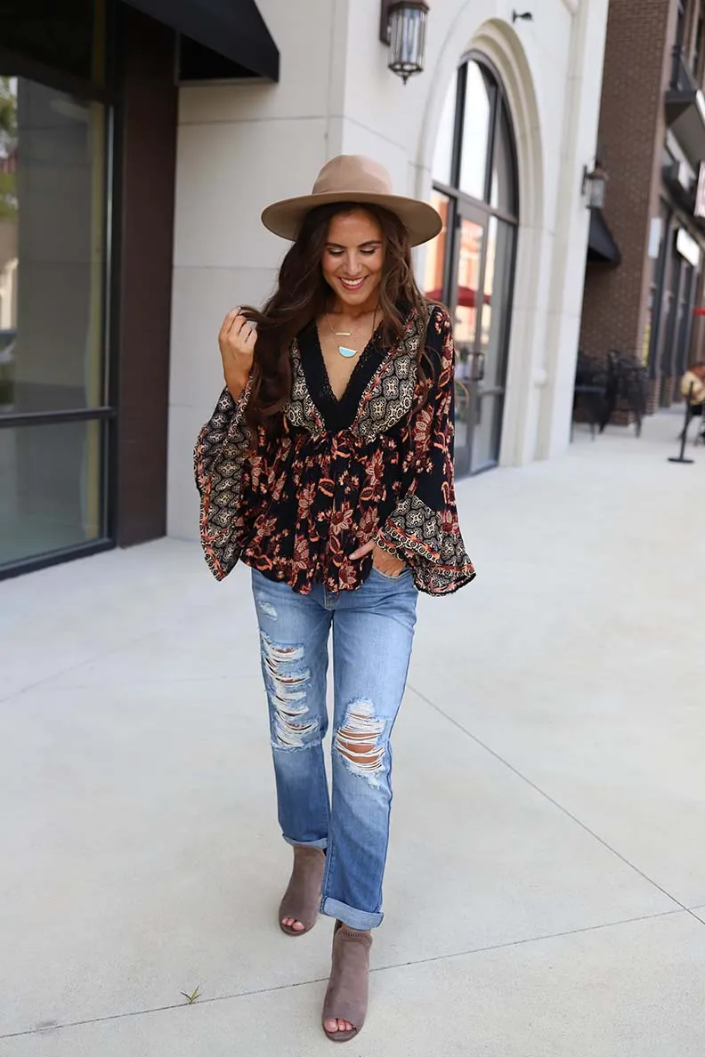 Avena Boho Floral Print Bell Sleeve Peplum Top