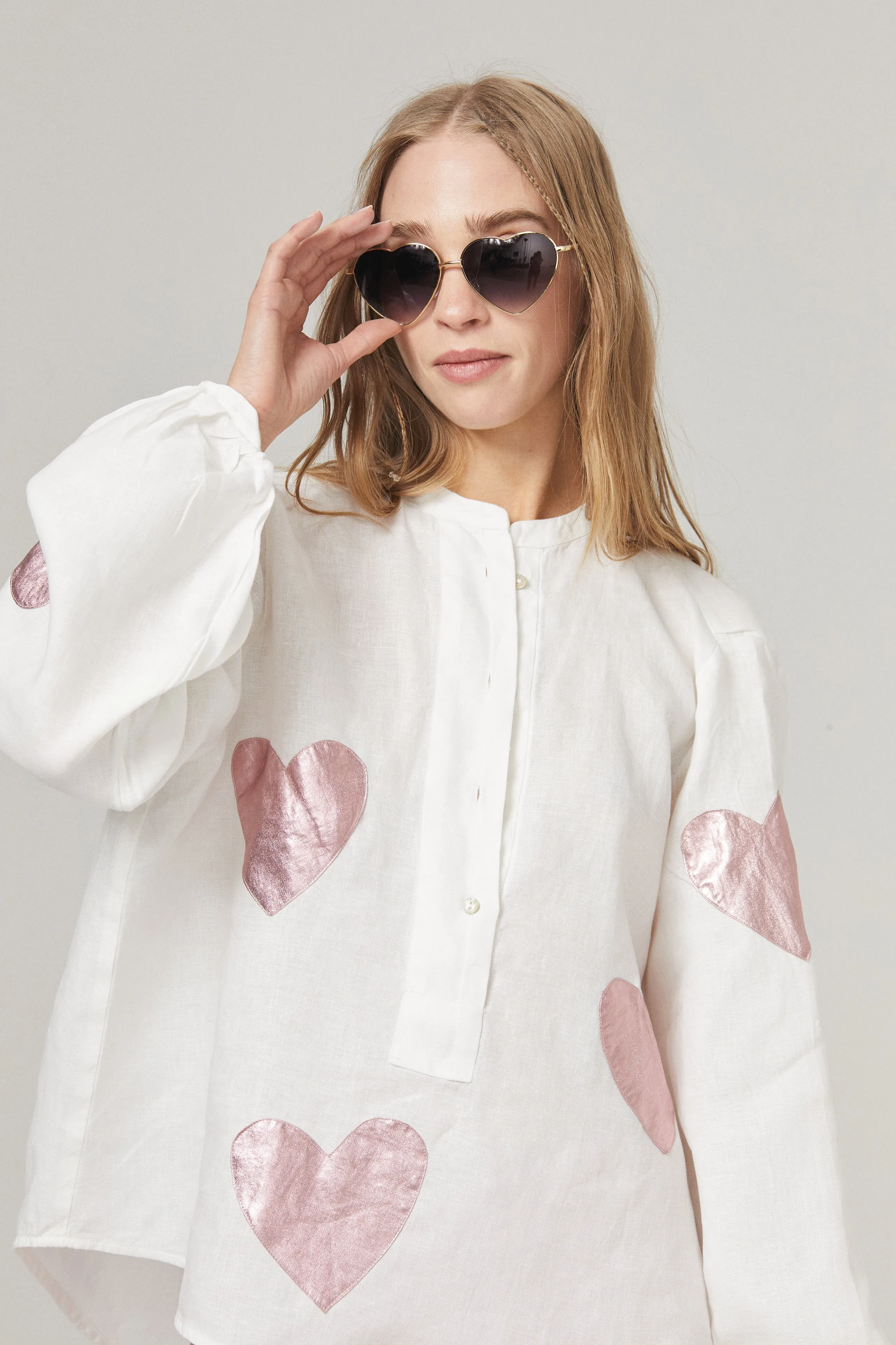 Cupid Linen Shirt - Off-white with Metallic Pink Hearts