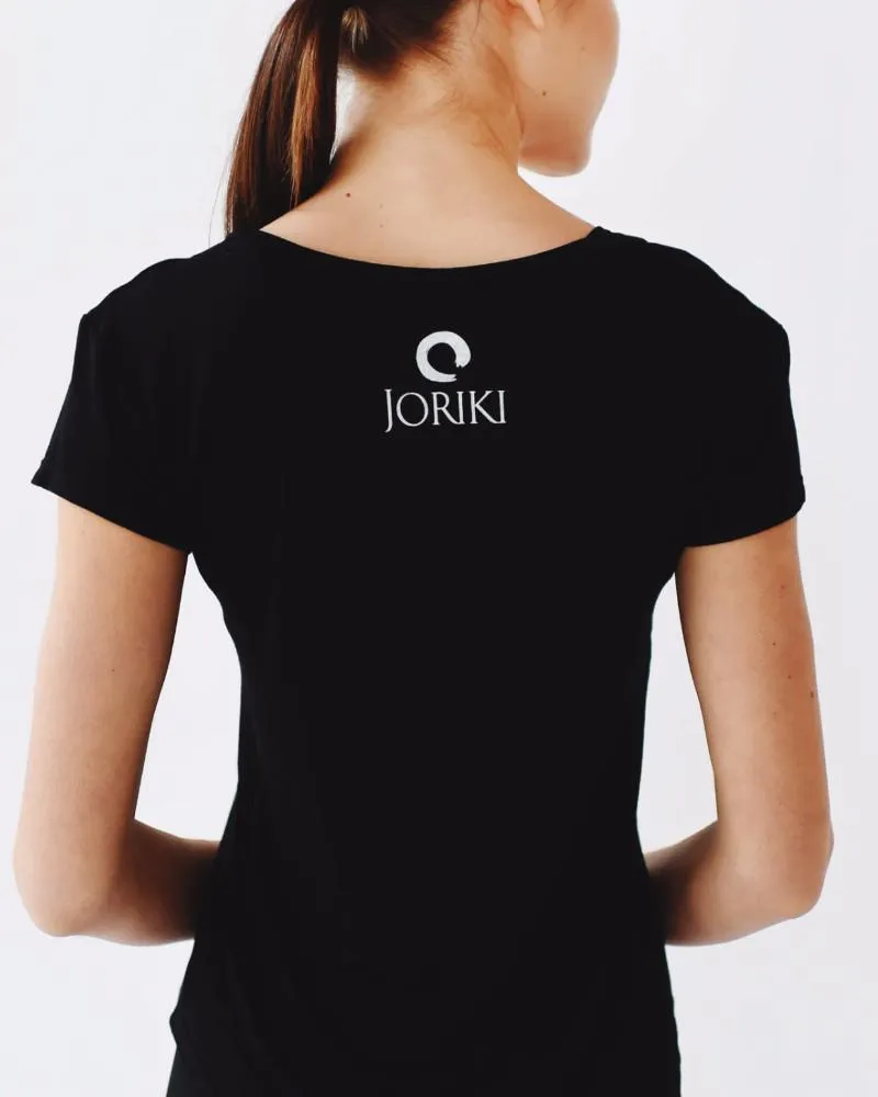 Joriki | Look Forward Give Back V-neck Tee | Black