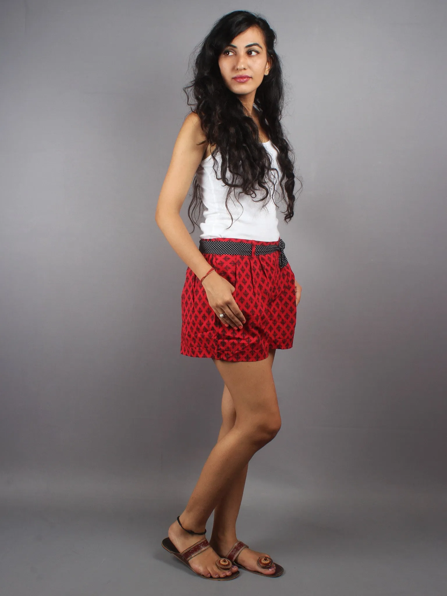Red Hand Block Printed Shorts With Belt -S5296013