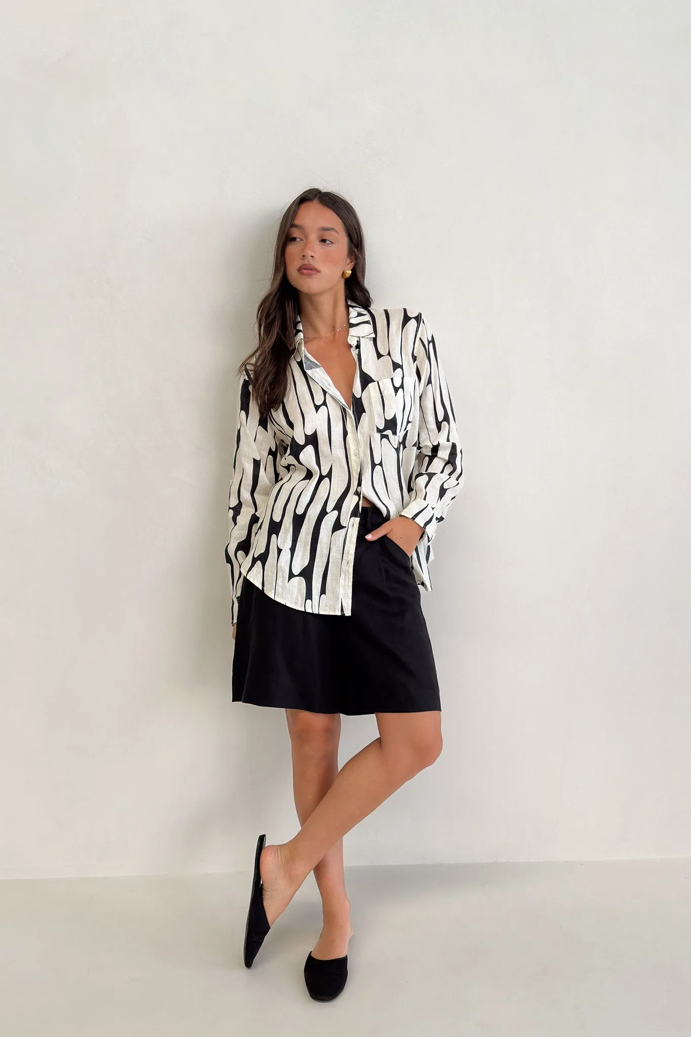 Summer Silhouette Boyfriend Linen Shirt