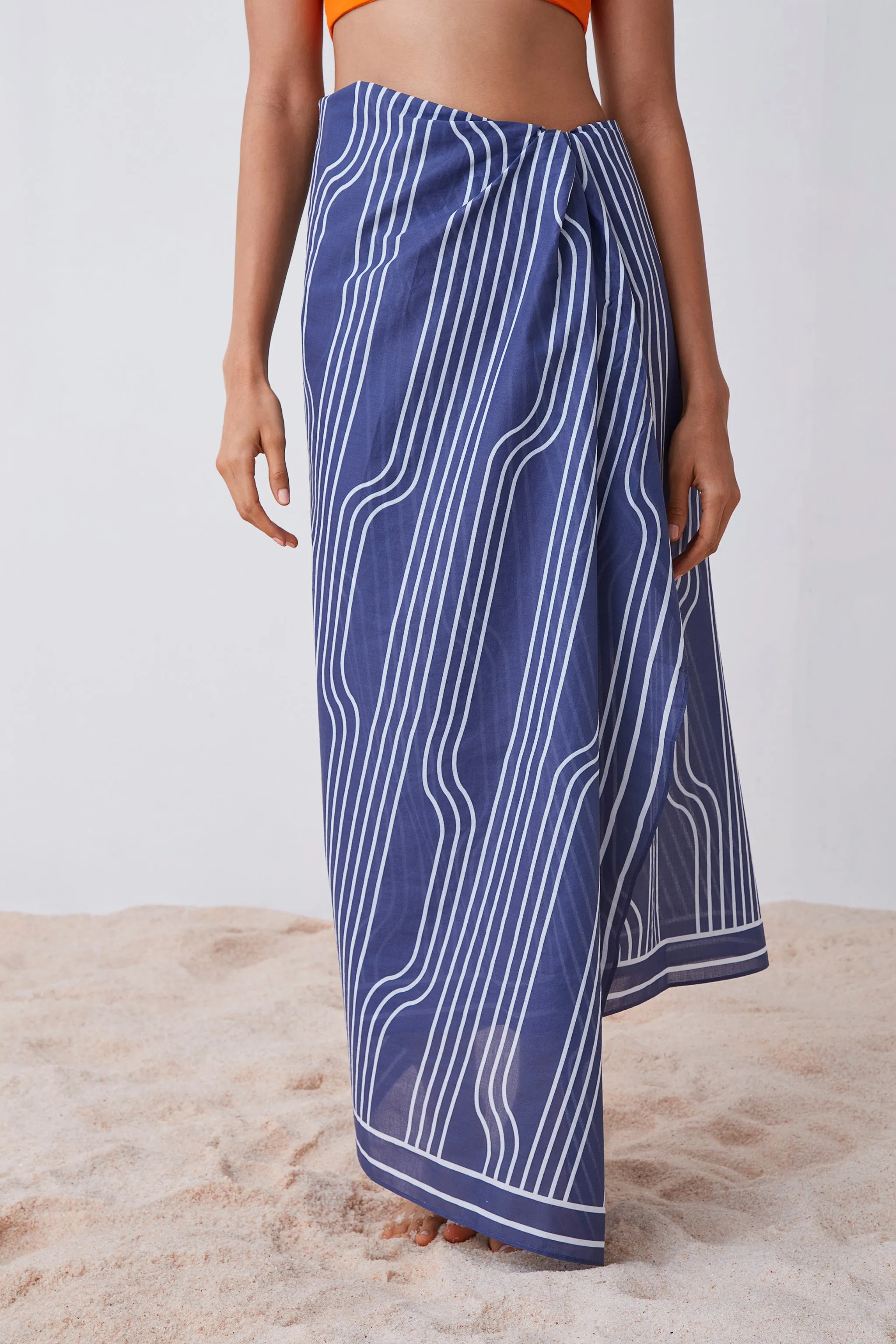 Window Pane Print Sarong - Blue and White