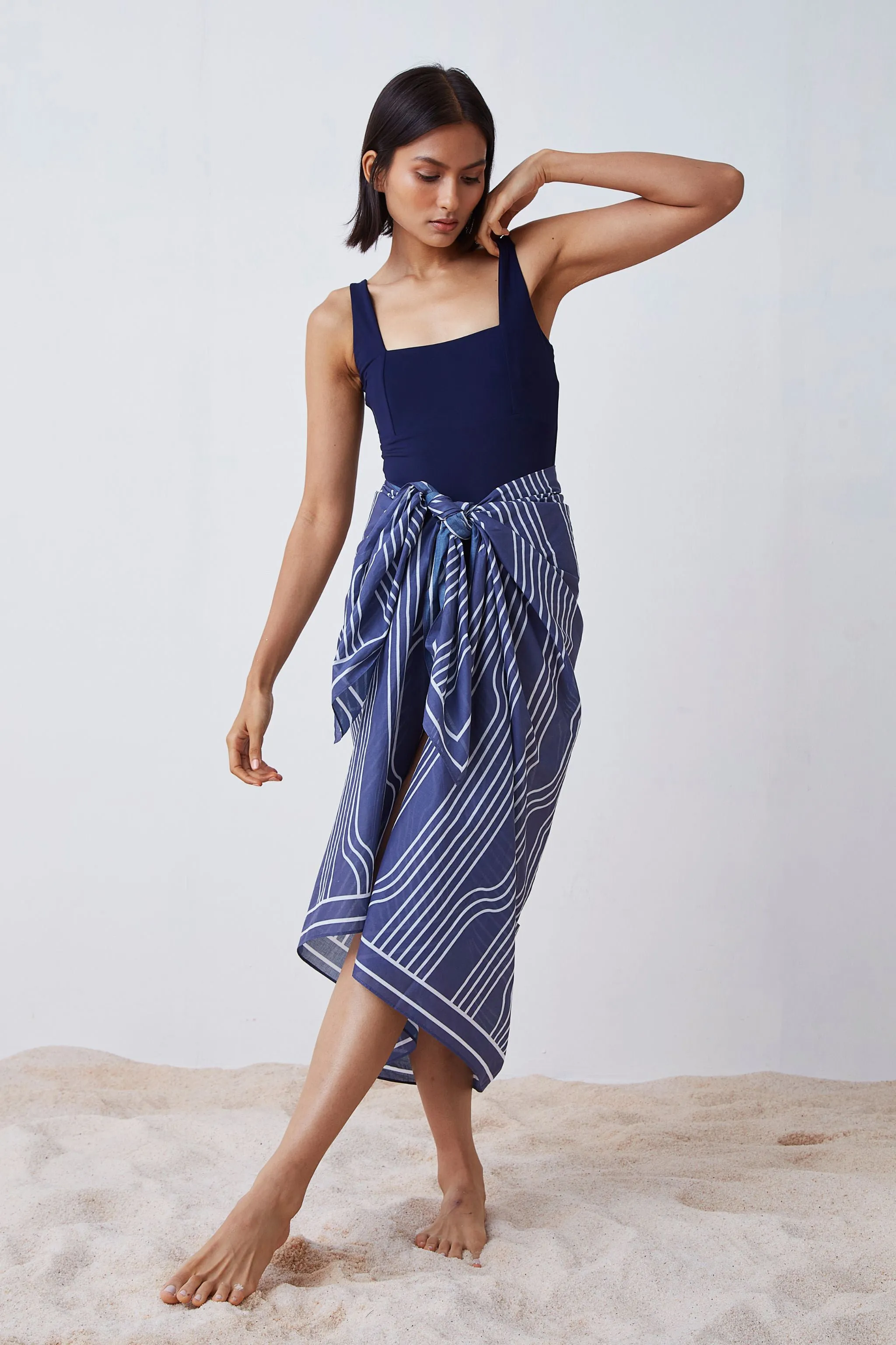 Window Pane Print Sarong - Blue and White